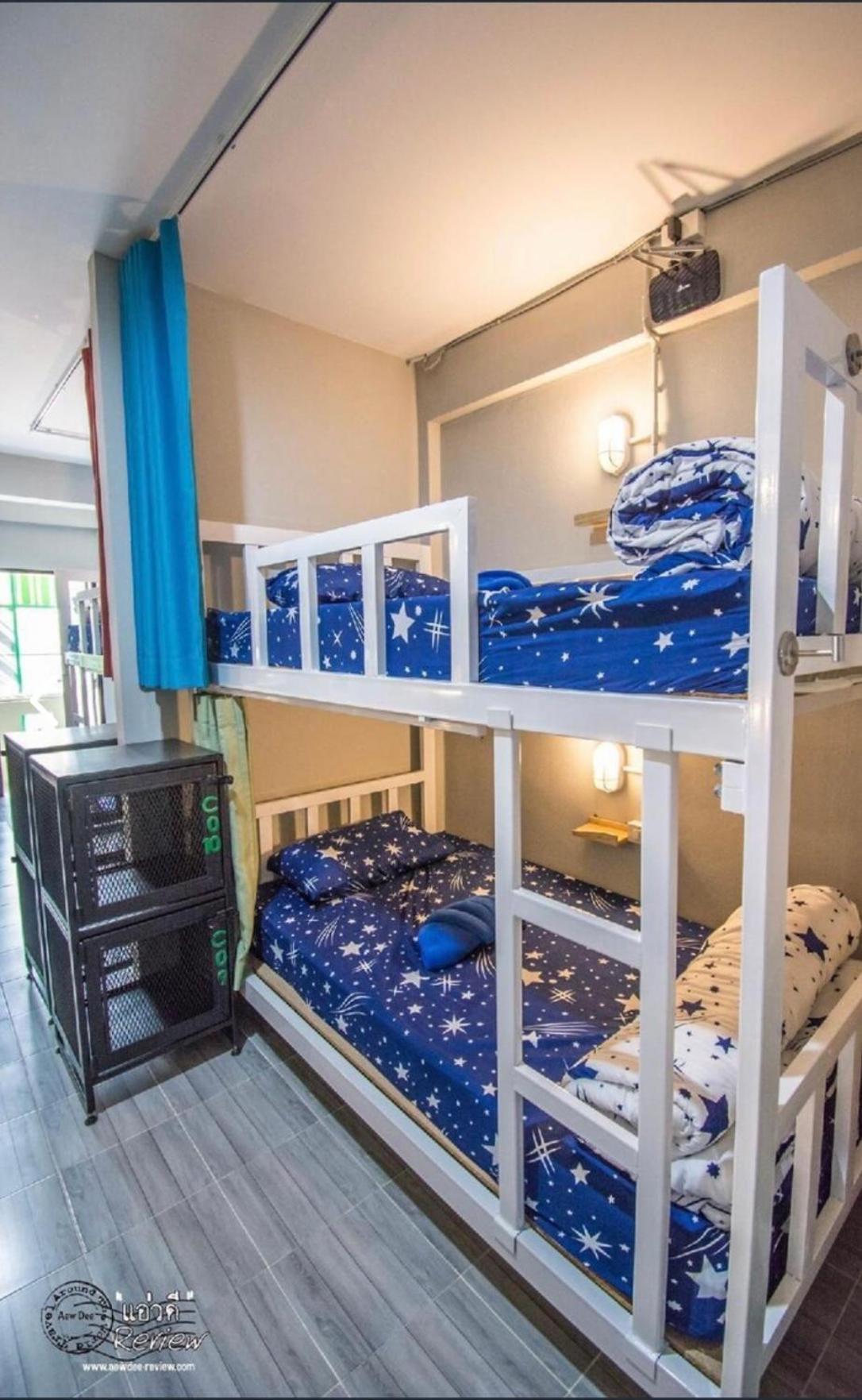Hostel Lazy Gibbon 1 Chiang Mai - Tha Phae Gate Zewnętrze zdjęcie